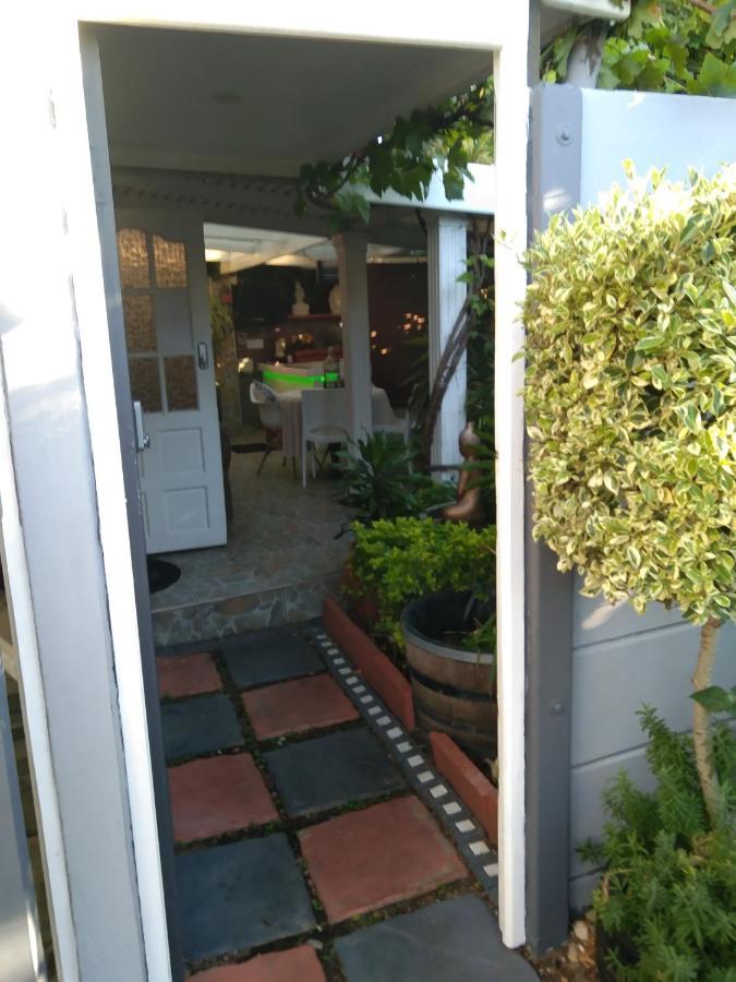 Mitchell'S Guesthouse パロー エクステリア 写真